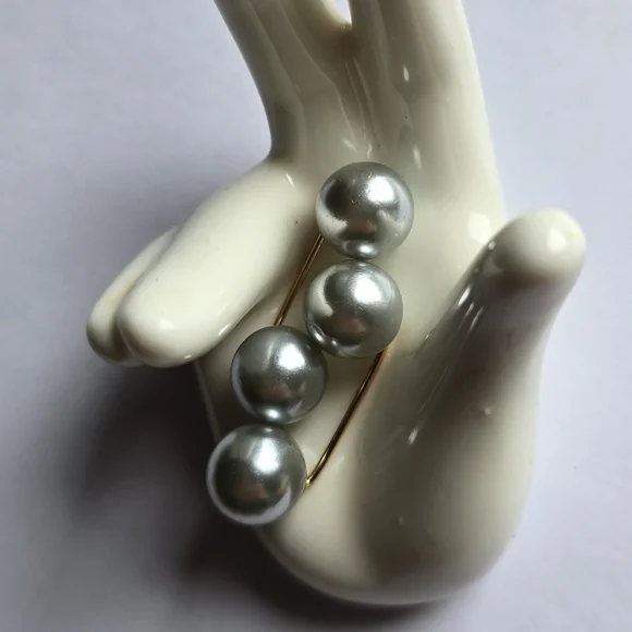 βͺοΈ Dark Pearl Cinch Pin Set - Picture 4 of 14